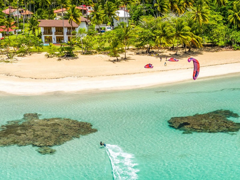 kitesurfing in las terrenas dominican republic kiteboard kiteboarding