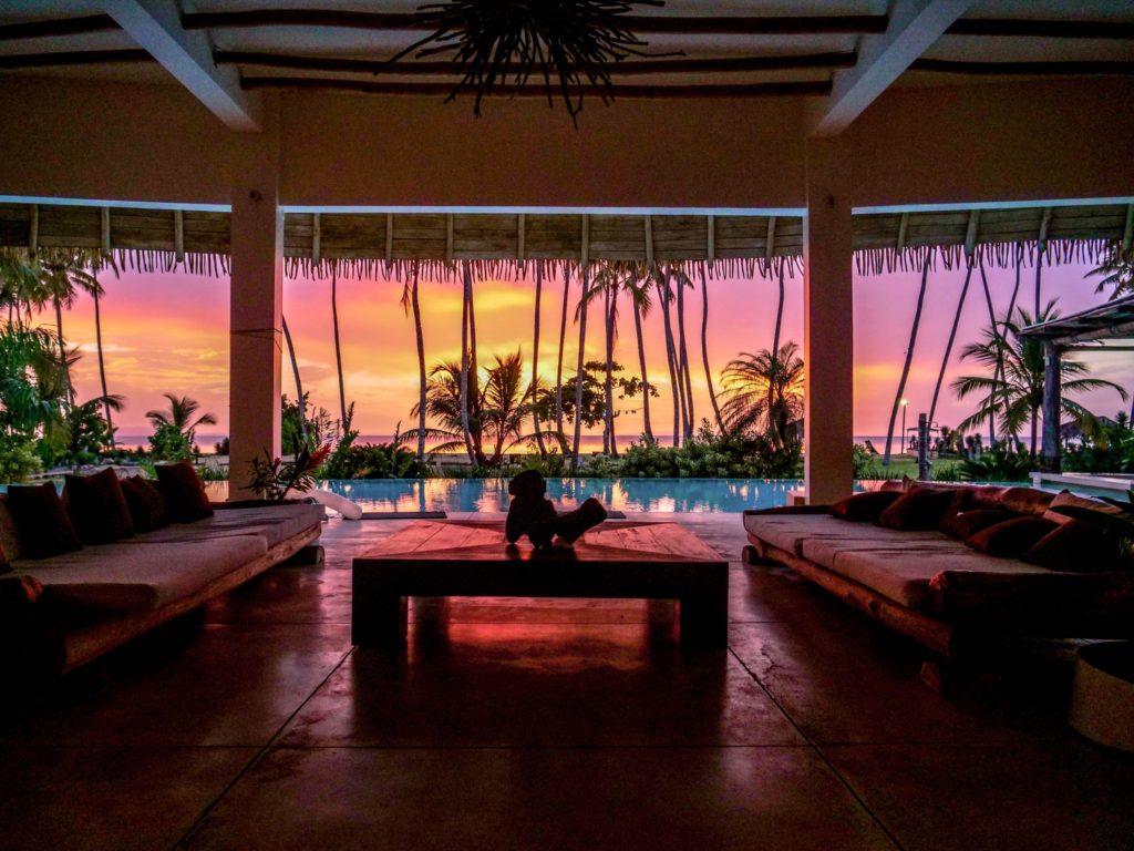 Coucher de soleil depuis une villa de luxe, hébergement à Las Terrenas République dominicaine